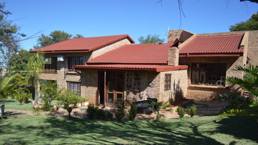 4 Bedroom Property for Sale in Doringkruin North West